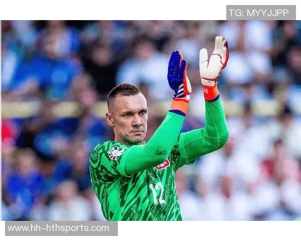 2025年波兰足球门将实力榜揭晓什琴斯尼稳居第一斯科鲁普斯基位列第三